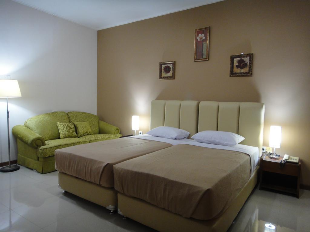 Gondia Guesthouse Jakarta Room photo