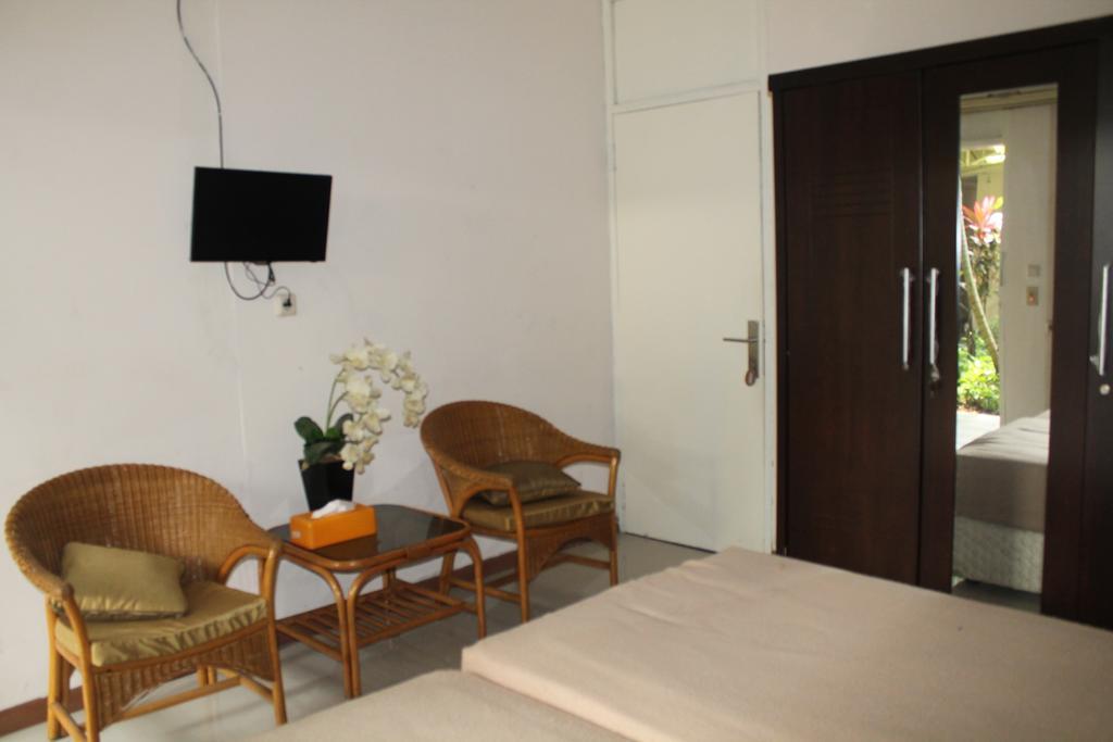 Gondia Guesthouse Jakarta Room photo
