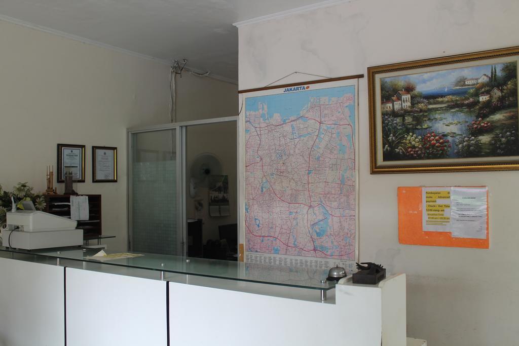 Gondia Guesthouse Jakarta Exterior photo