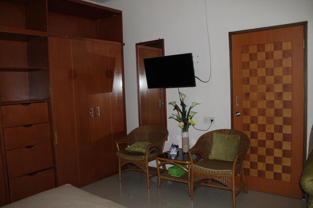 Gondia Guesthouse Jakarta Room photo