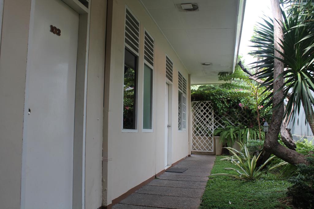 Gondia Guesthouse Jakarta Exterior photo