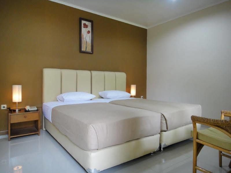 Gondia Guesthouse Jakarta Exterior photo